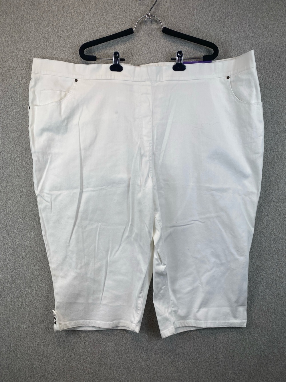 Catherines Timeless Fit Bermuda Shorts Womens Size 4X Elastic Pull On Capri